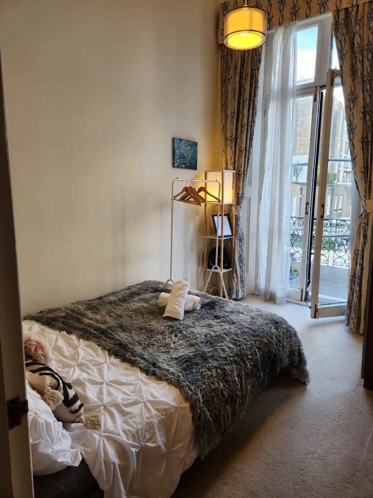 Cosy High-Ceiling Victorian Flat With Balcony - 2Mins To Hyde Park, Kensington Palace, Nottinghill, High Street Kensington,2Br 2Baths London Exterior photo