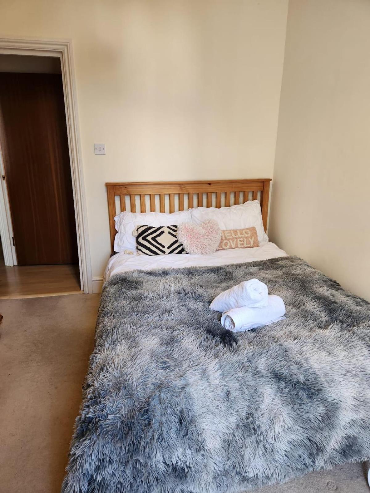 Cosy High-Ceiling Victorian Flat With Balcony - 2Mins To Hyde Park, Kensington Palace, Nottinghill, High Street Kensington,2Br 2Baths London Exterior photo