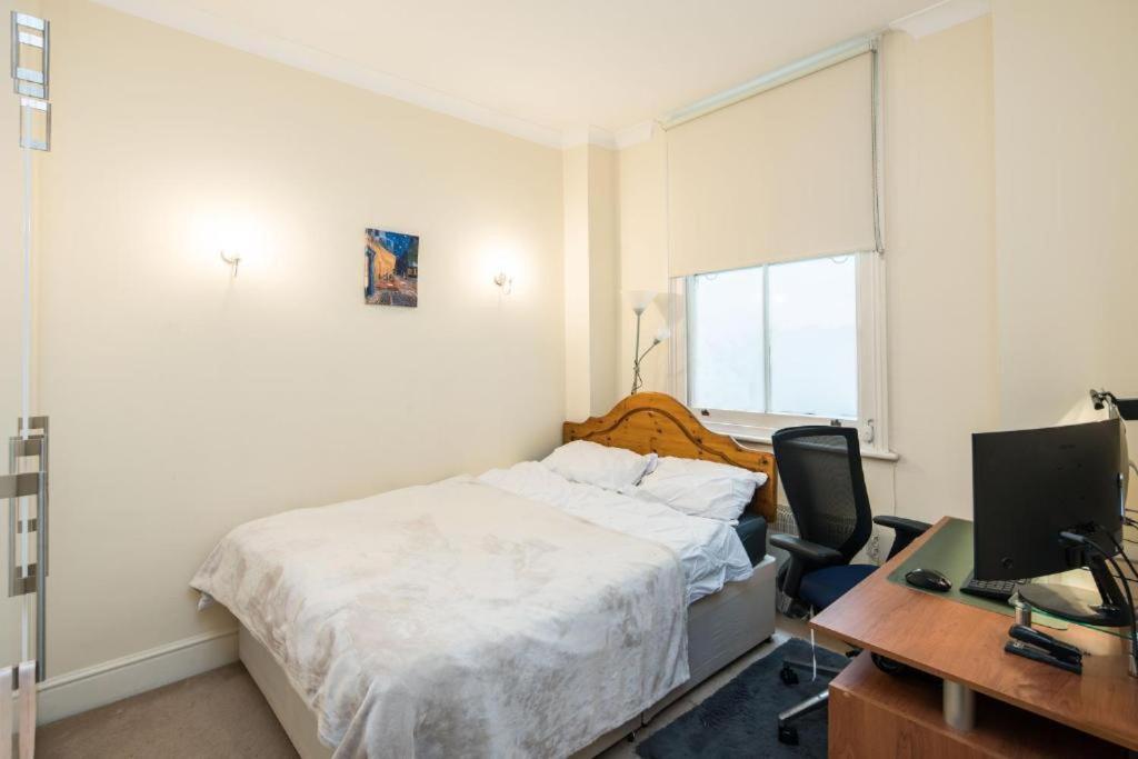 Cosy High-Ceiling Victorian Flat With Balcony - 2Mins To Hyde Park, Kensington Palace, Nottinghill, High Street Kensington,2Br 2Baths London Exterior photo