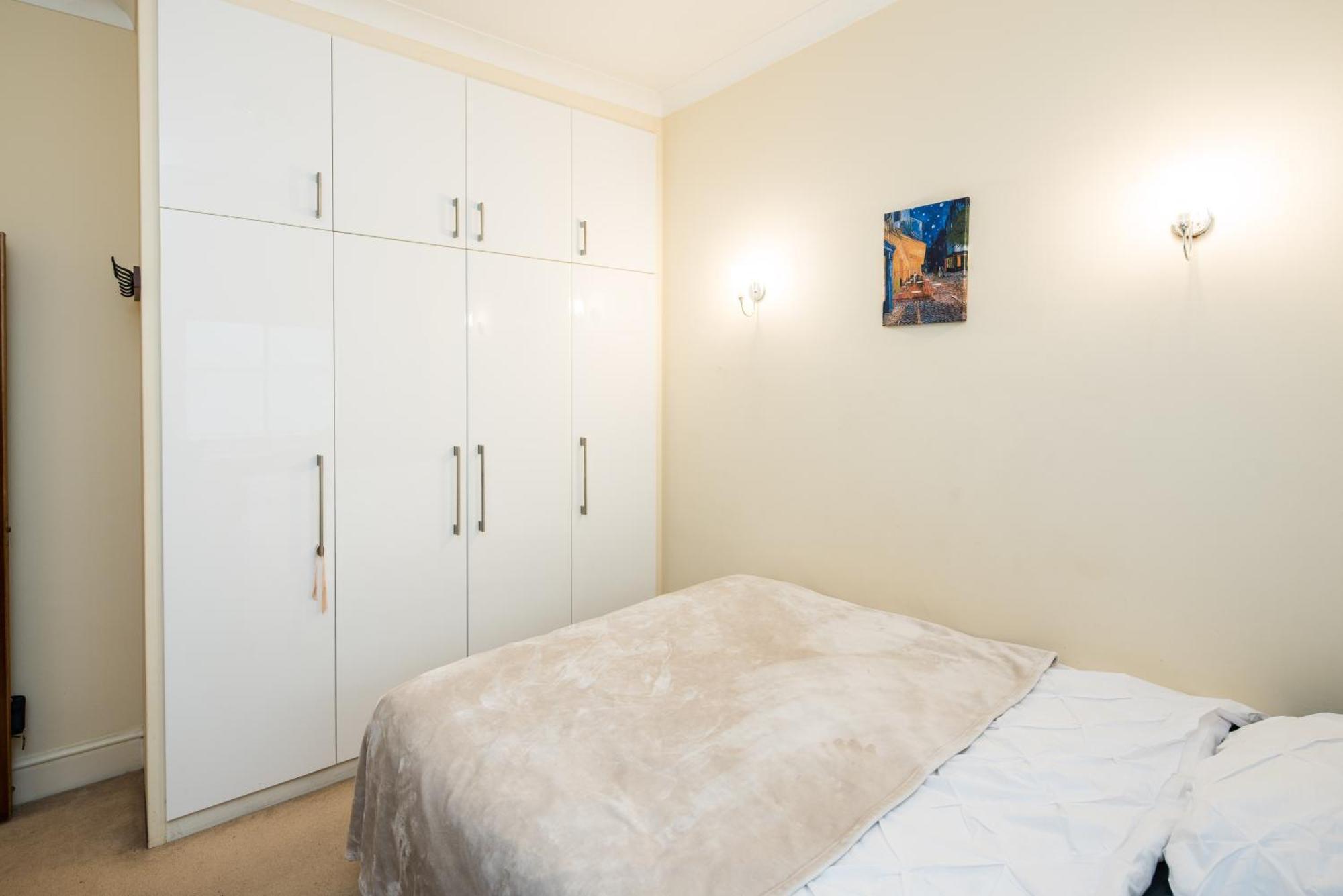 Cosy High-Ceiling Victorian Flat With Balcony - 2Mins To Hyde Park, Kensington Palace, Nottinghill, High Street Kensington,2Br 2Baths London Exterior photo